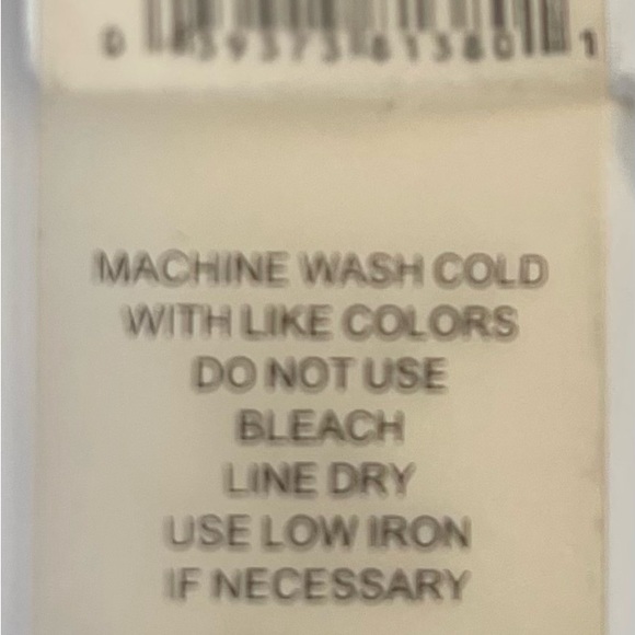 Excellent condition tunic with slight bell sleeves. - Picture 4 of 4